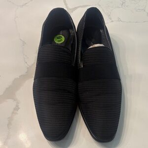 Van Heusen Black Men's Slip-On Loafers